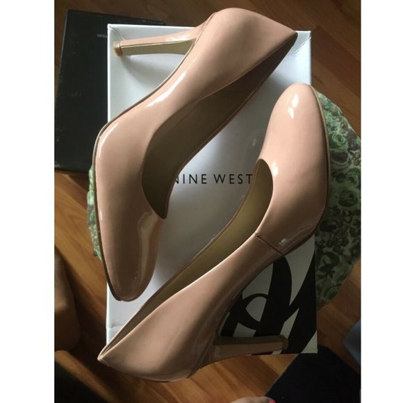 Nine West Caress Nude/Light Pink Pumps NWT